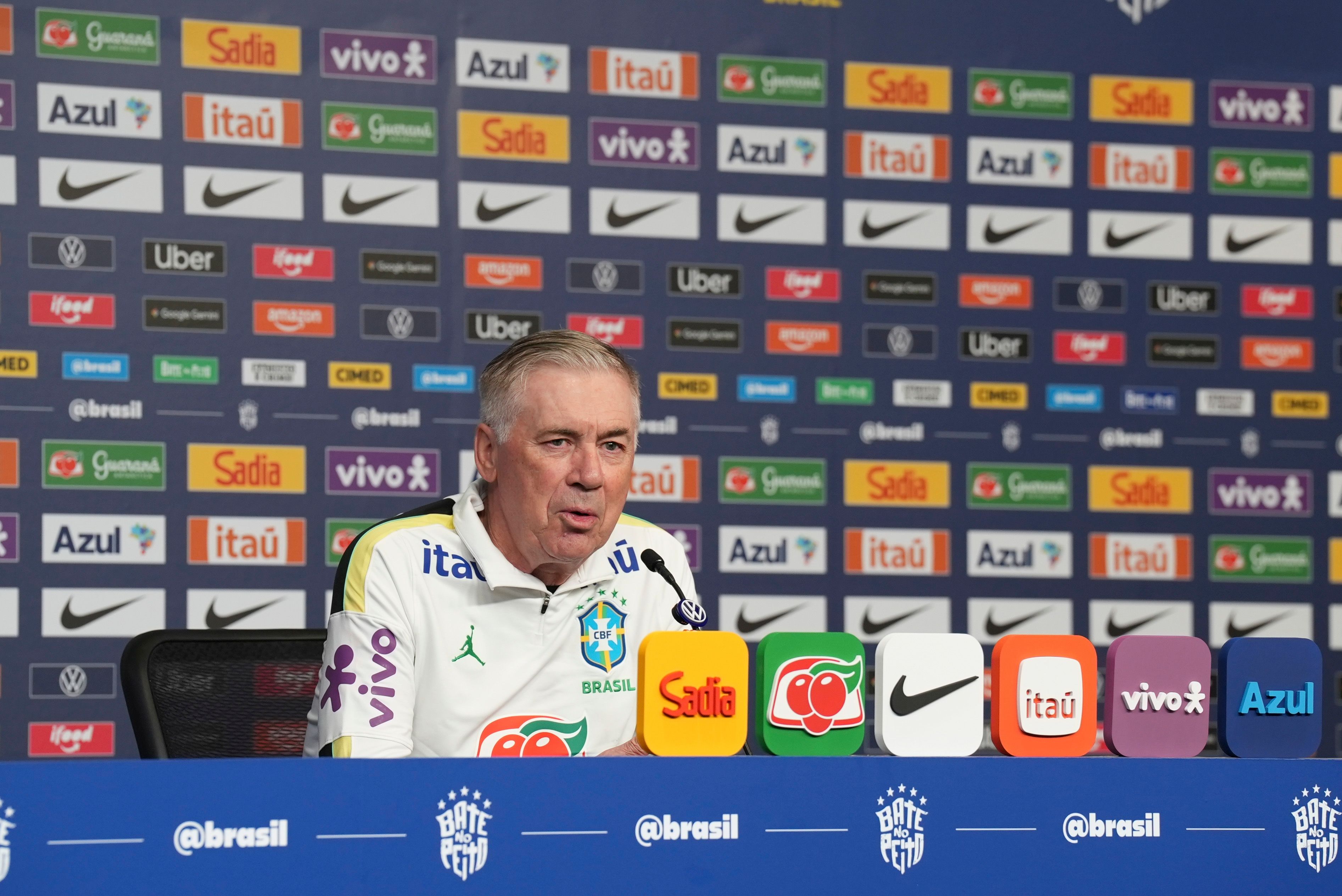 Ancelotti deve manter base para estreia contra o Marrocos - 
