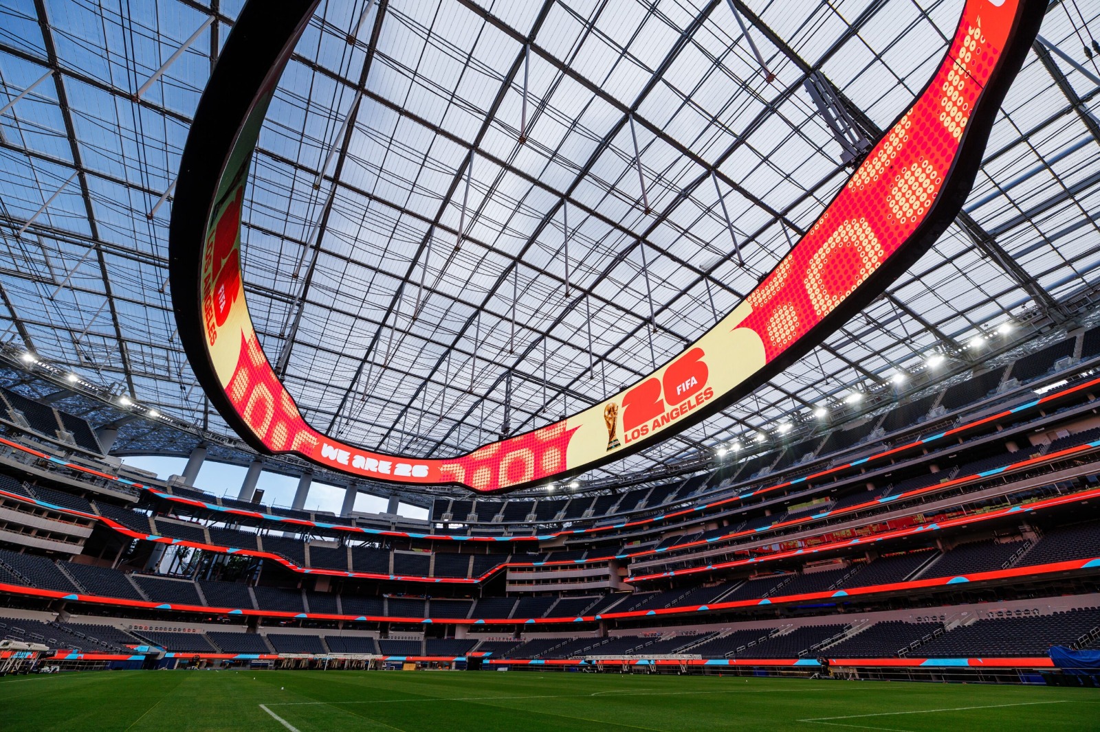 Equipes se enfrentam no Los Angeles Stadium - 