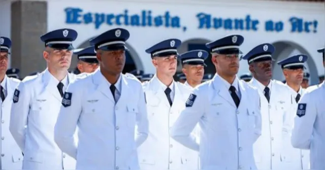 Inscrições seguem abertas até julho e oportunidades são destinadas a jovens com ensino médio completo que desejam ingressar na carreira militar

