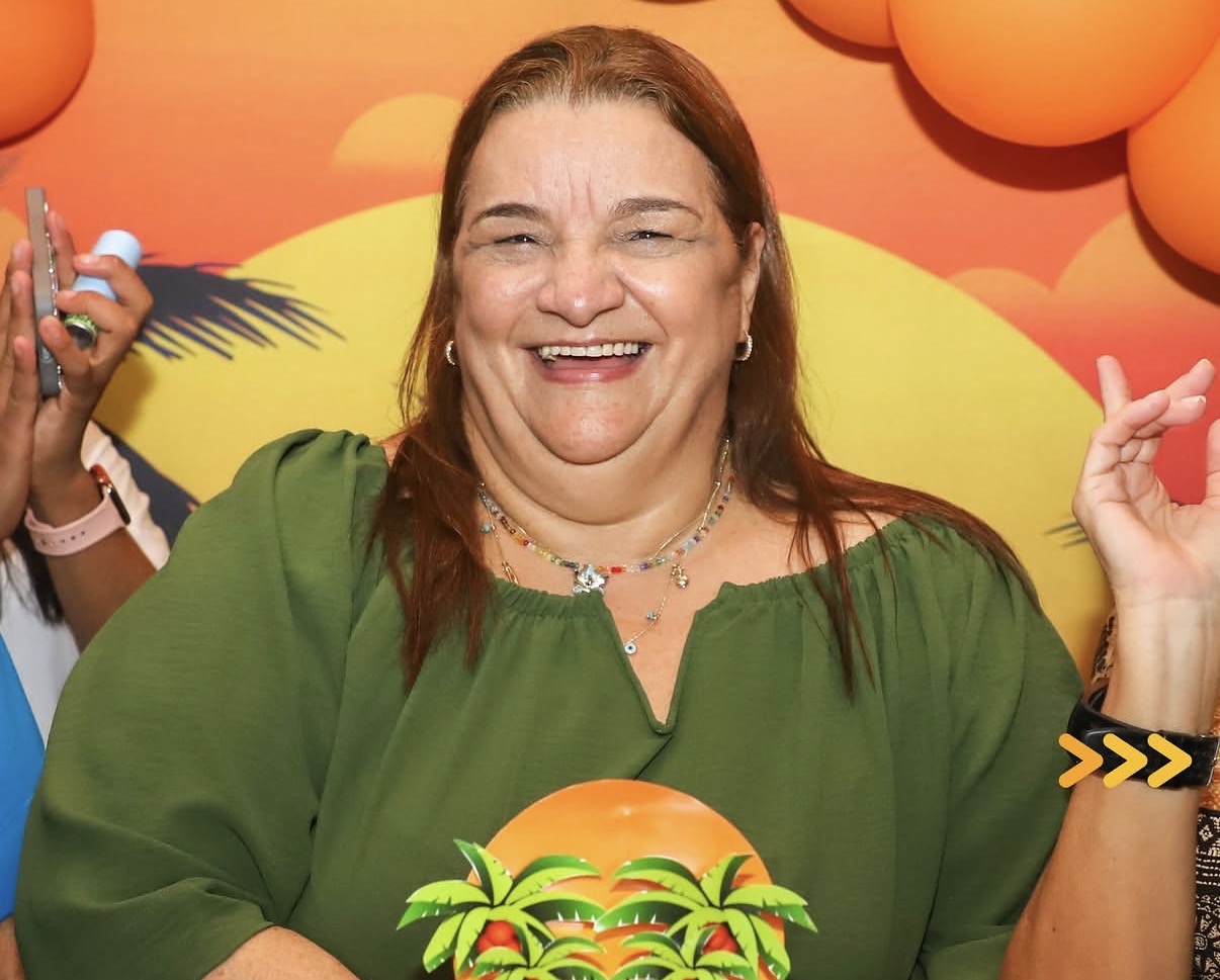 Julita Tofolo é a aniversariante da semana. 