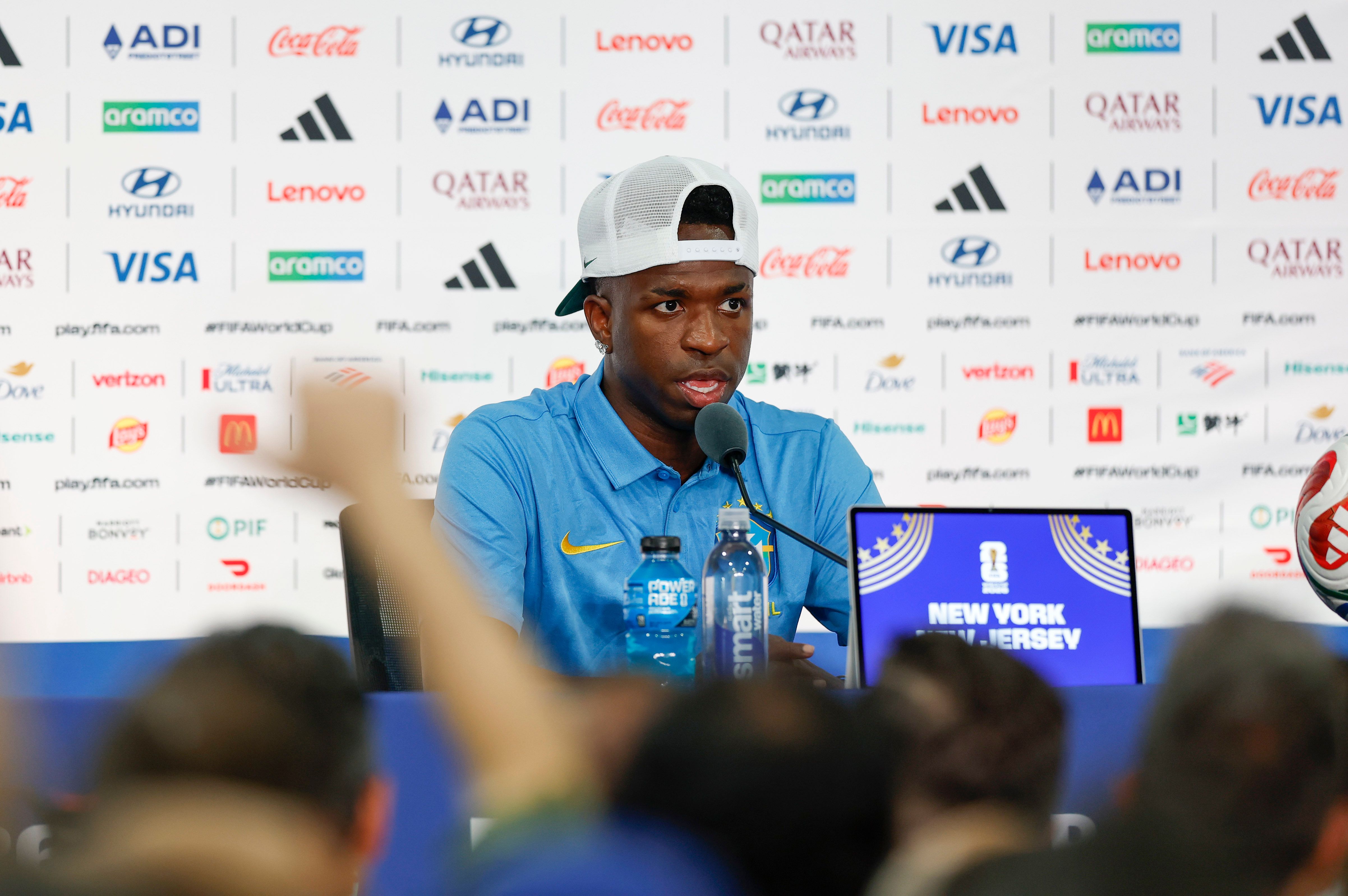 (Vinicius Jr. concedeu entrevista coletiva na véspera da estreia na Copa do Mundo 2026)
