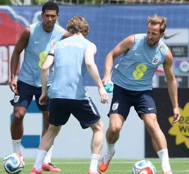 Imagem - Jogadores da Inglaterra têm chuteiras roubadas antes de estreia na Copa do Mundo