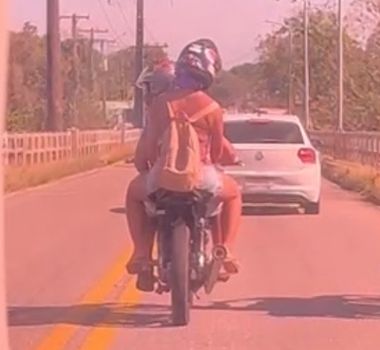 Imagem - Vídeo: Motos sem placa são flagradas em alta velocidade na estrada de Mosqueiro