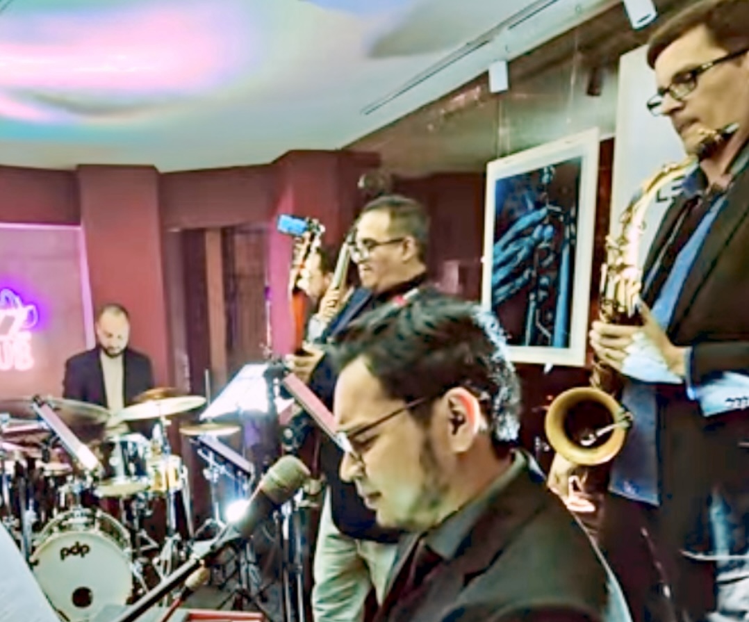Trio Isac Almeida Jazz
