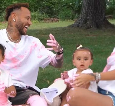Imagem - Neymar anuncia quinta paternidade ao lado de Bruna Biancardi: casal espera mais uma filha