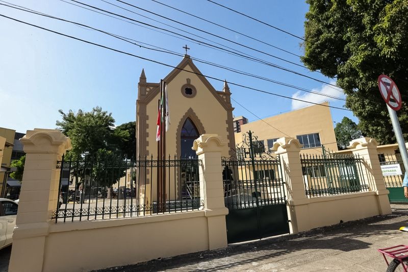 Ao todo, são 169 vagas. A seleção dos candidatos será feita por análise curricular e demais etapas previstas nos respectivos editais