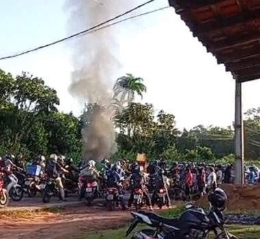 Imagem - Vídeo: protesto fecha estrada de Vigia na manhã desta terça-feira
