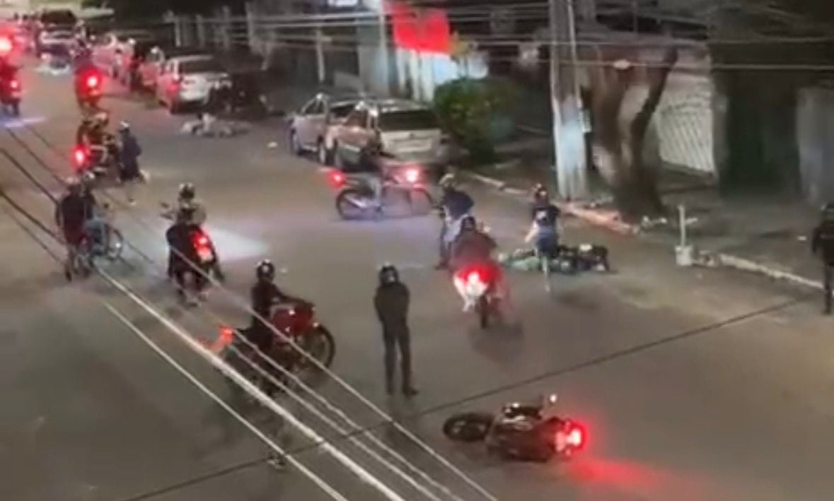 Imagem - Vídeo: briga entre organizadas de Remo e Paysandu assusta moradores em Belém