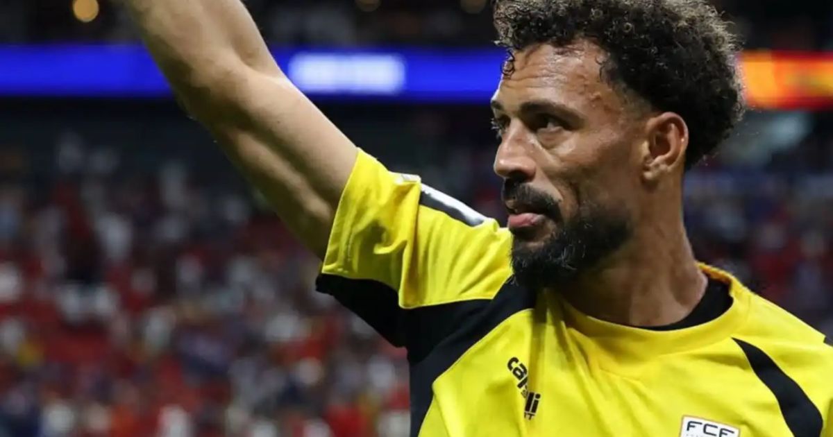 Goleiro Vozinha, de Cabo Verde.