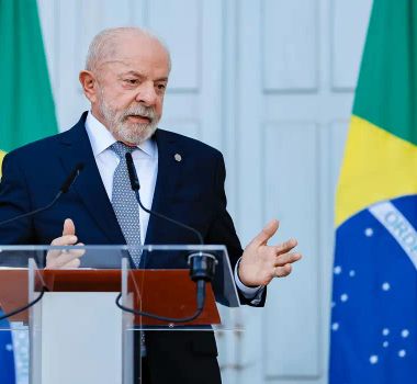 Imagem - "Não se meta nas eleições no Brasil", diz Lula a Trump