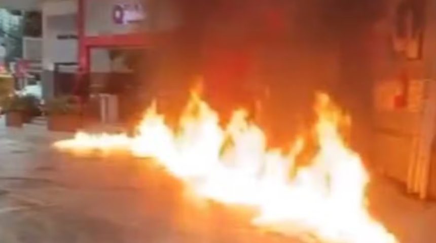 Gasolina 'batizada' vira motivo de ataque com fogo em posto de combustíveis no Rio