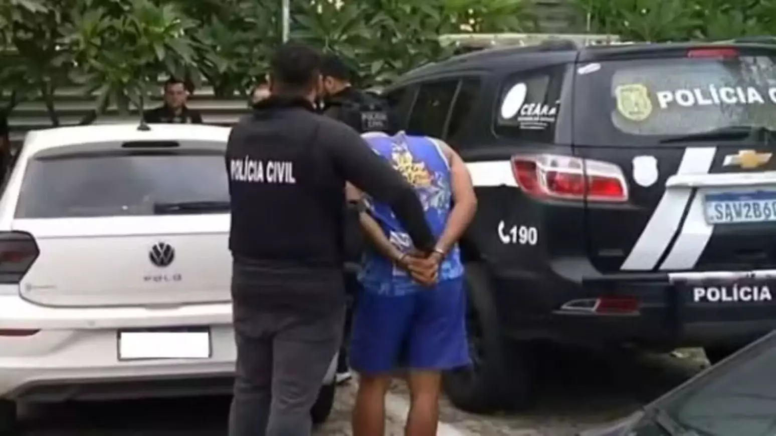 Polícia Civil desmonta rede financeira de facção e apreende bens de luxo em oito estados
