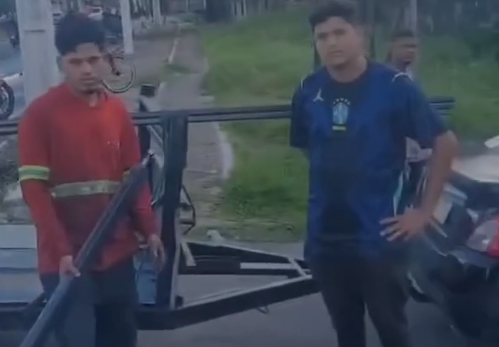 Entregador de bicicleta é atropelado e ainda sofre agressões na avenida Independência 