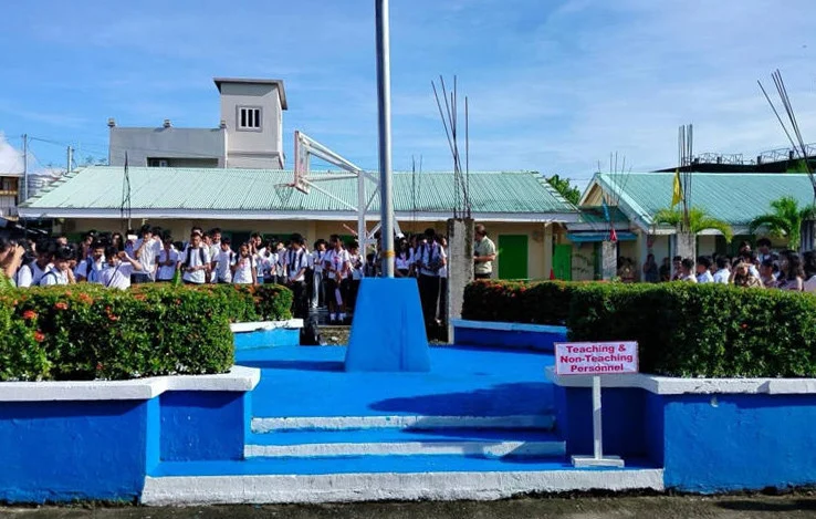 Escola Nacional de Ensino Médio San Jose, na cidade de Tacloban - 