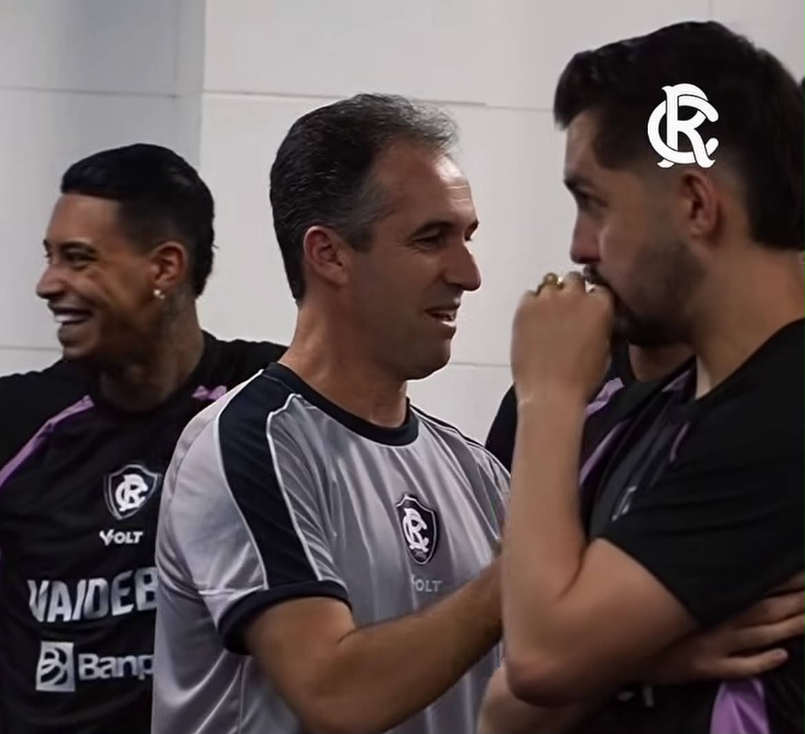 Léo Condé comandou a reapresentação azulina - 