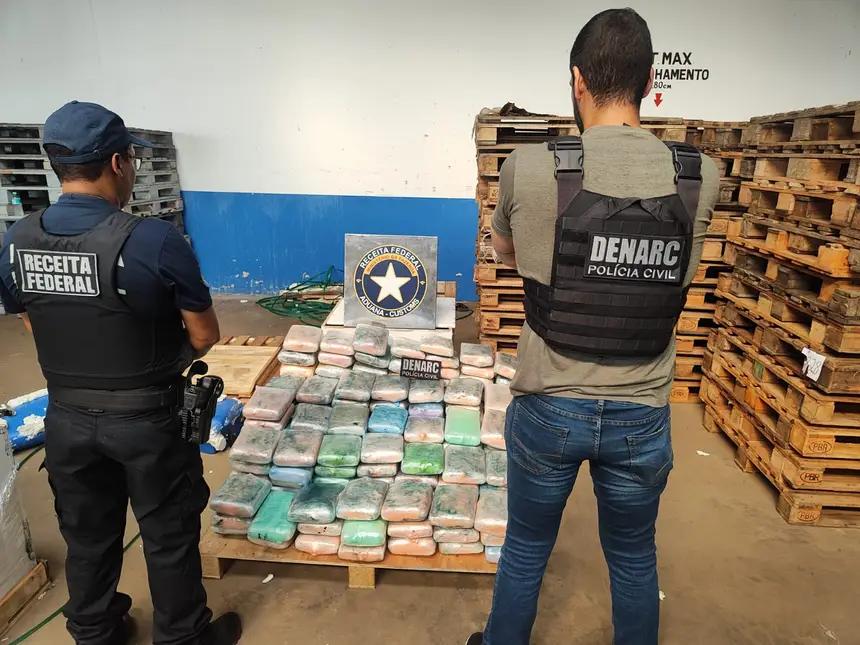(O material estava armazenado no terminal de uma transportadora da capital paraense.)