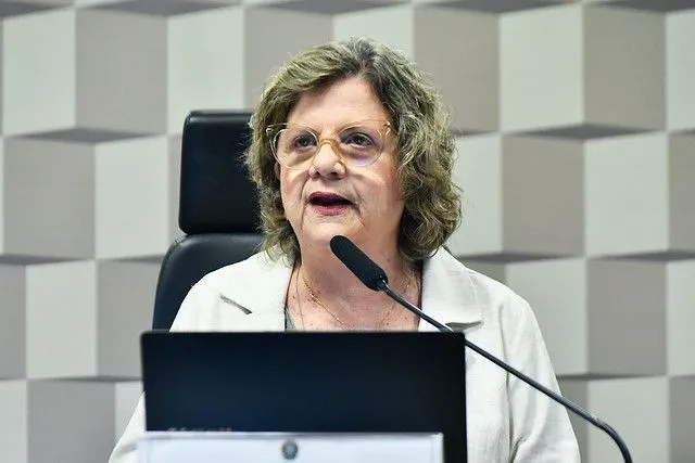 Senadora do PT é vista como nome de confiança de Lula e pode ter dedicação exclusiva à articulação política no Congresso.