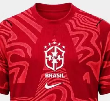 Imagem - Presidente da CBF veta camisa vermelha de goleiros e é alvo de críticas