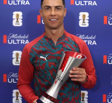 Imagem - Cristiano Ronaldo emplaca vários feitos com 'doblete' contra Uzbequstão