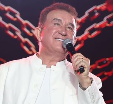 Imagem - Justiça condena Amado Batista a pagar indenização após morte de criança