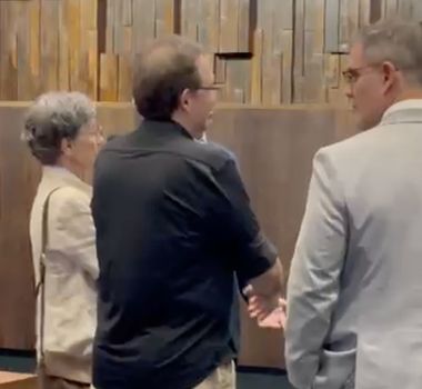 Imagem - Juliano Cazarré e Cássia Kis visitam a Alerj e se reúnem com deputados do PL