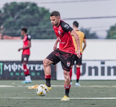 Imagem - Remo encaminha contratação de volante que atua no futebol da Ucrânia