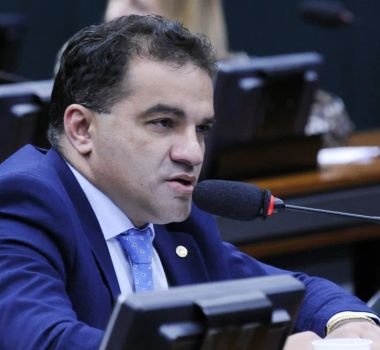 Imagem - PF amanhece na casa de deputado em operação contra desvio de dinheiro público