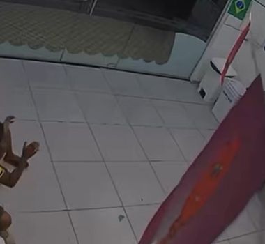 Imagem - Cena de dois garotos torcendo pelo Brasil em lavanderia viraliza