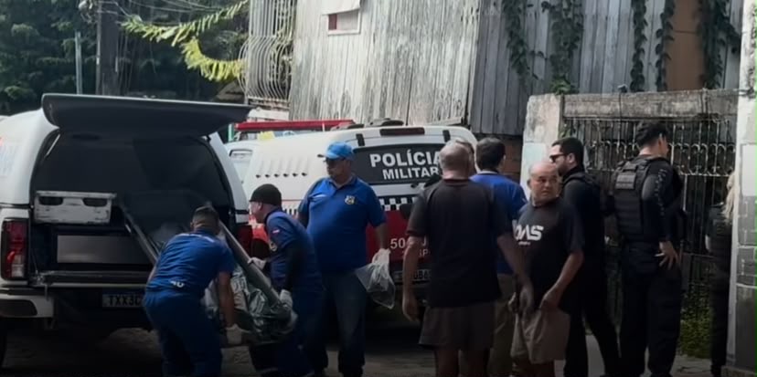 O corpo foi localizado próximo à residência onde a vítima morava, na rua dos Caripunas

