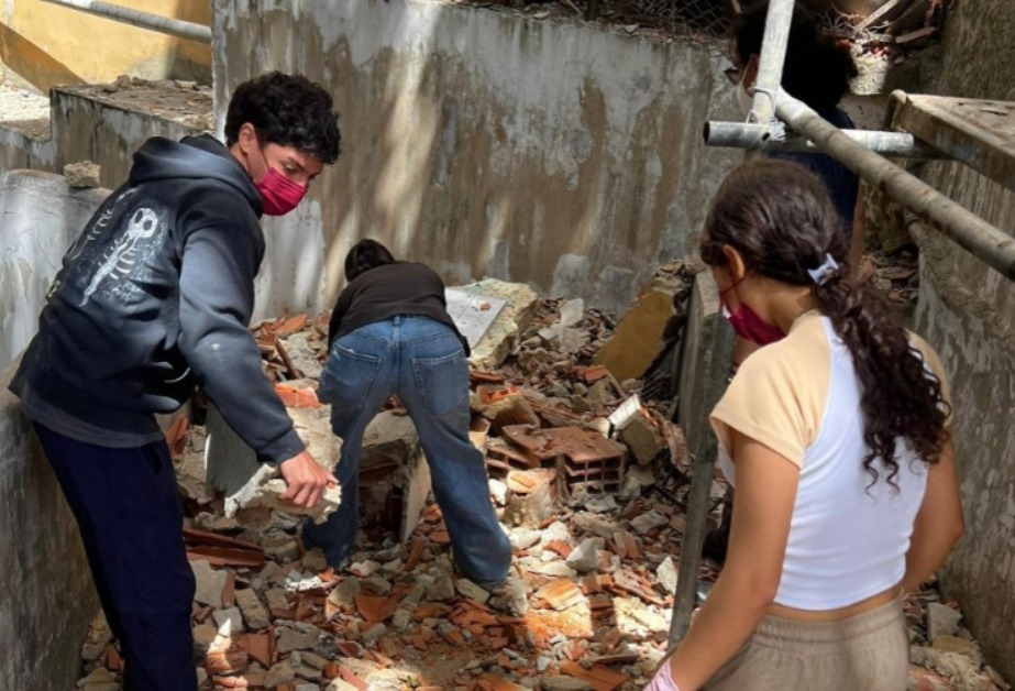 Buscas por desaparecidos continuam na Venezuela - 