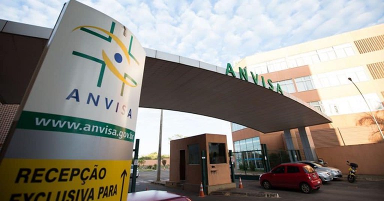 Anvisa barra venda de marcas de cosméticos e manda recolher produtos das prateleiras