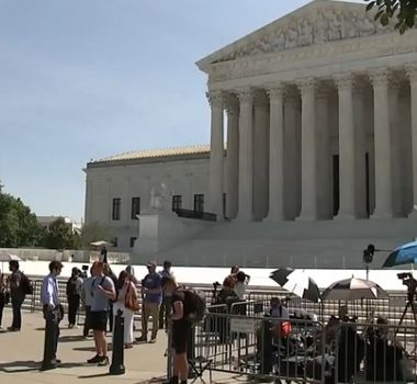 Imagem - Suprema Corte dos EUA mantém cidadania por nascimento e impõe derrota a Trump