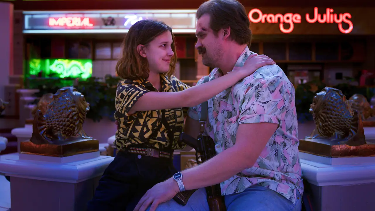 Millie Bobby Brown e David Harbour vão estrelar nova série de espionagem na Netflix