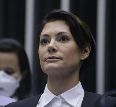Imagem - Michelle Bolsonaro cogita abandonar a vida política, dizem aliados