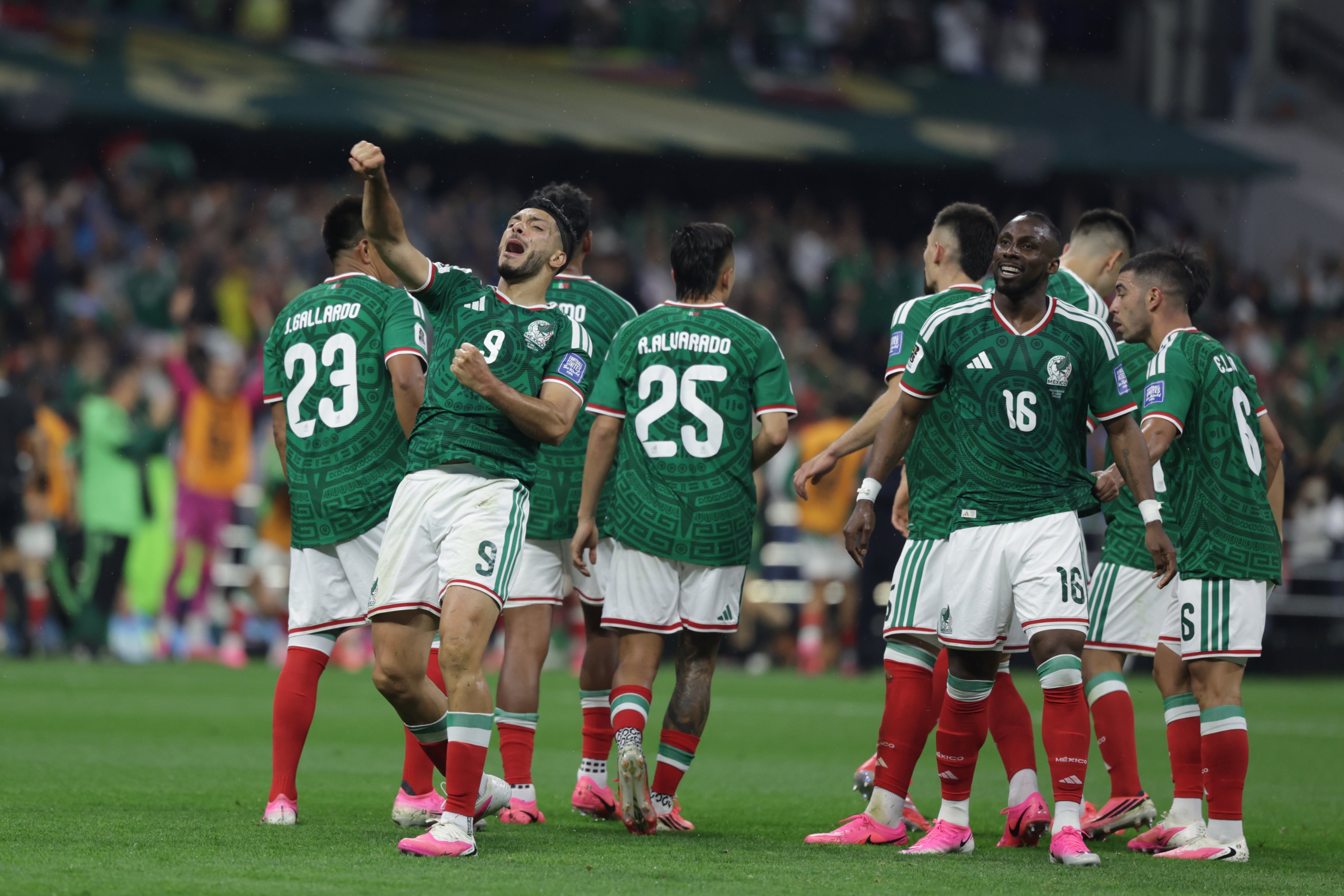 México venceu o Equador por 2 a 0 - 