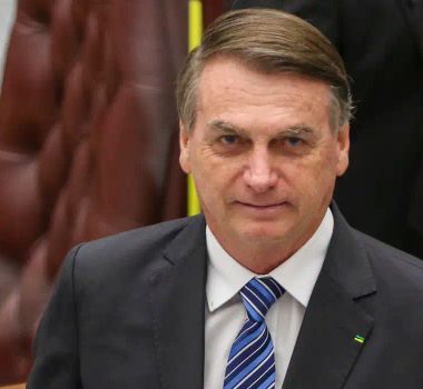 Imagem - Alexandre de Moraes decide manter Bolsonaro em prisão domiciliar