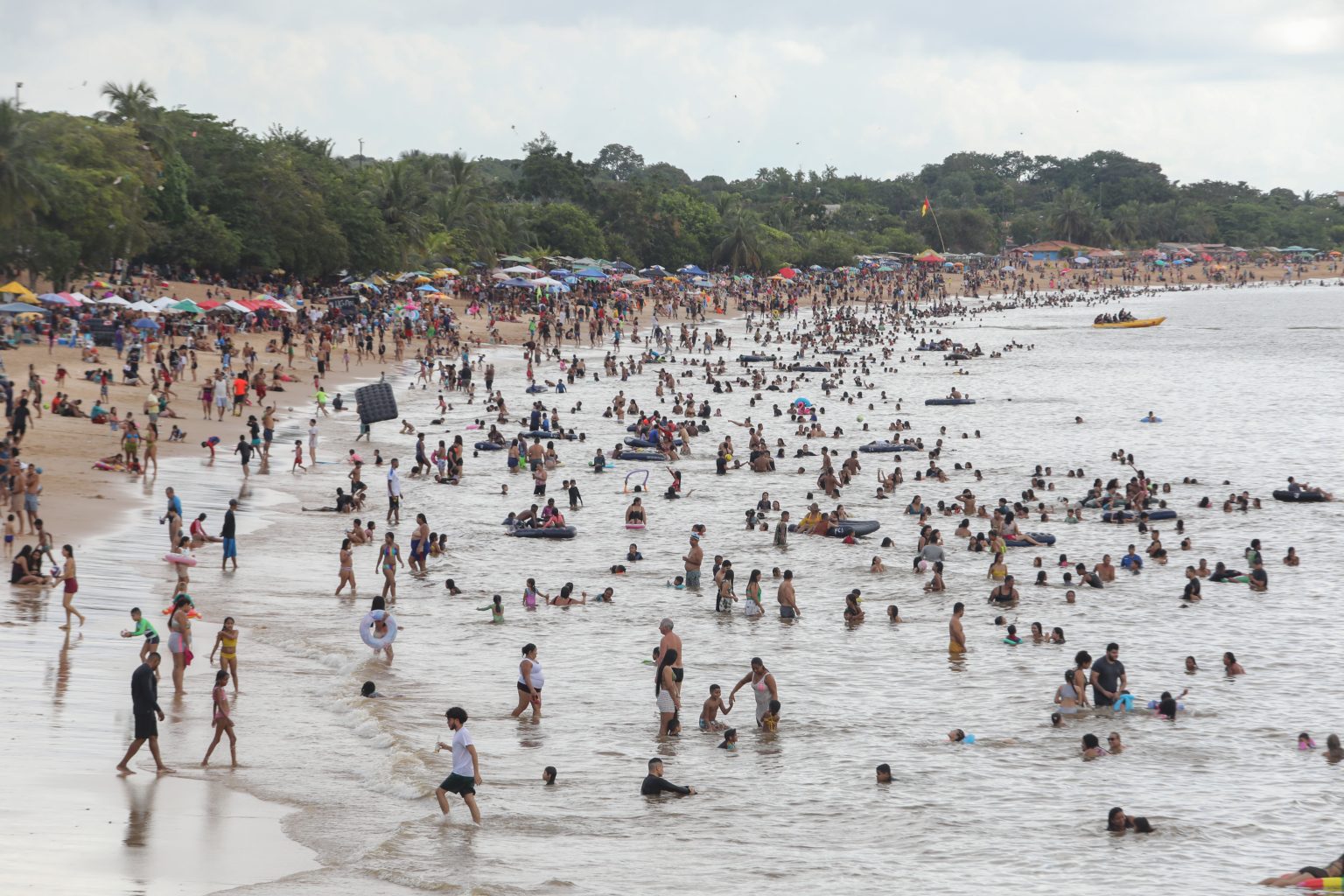 Praias do município de Belém estão próprias para banho, afirma estudo de balneabilidade conduzido pela Semma - 