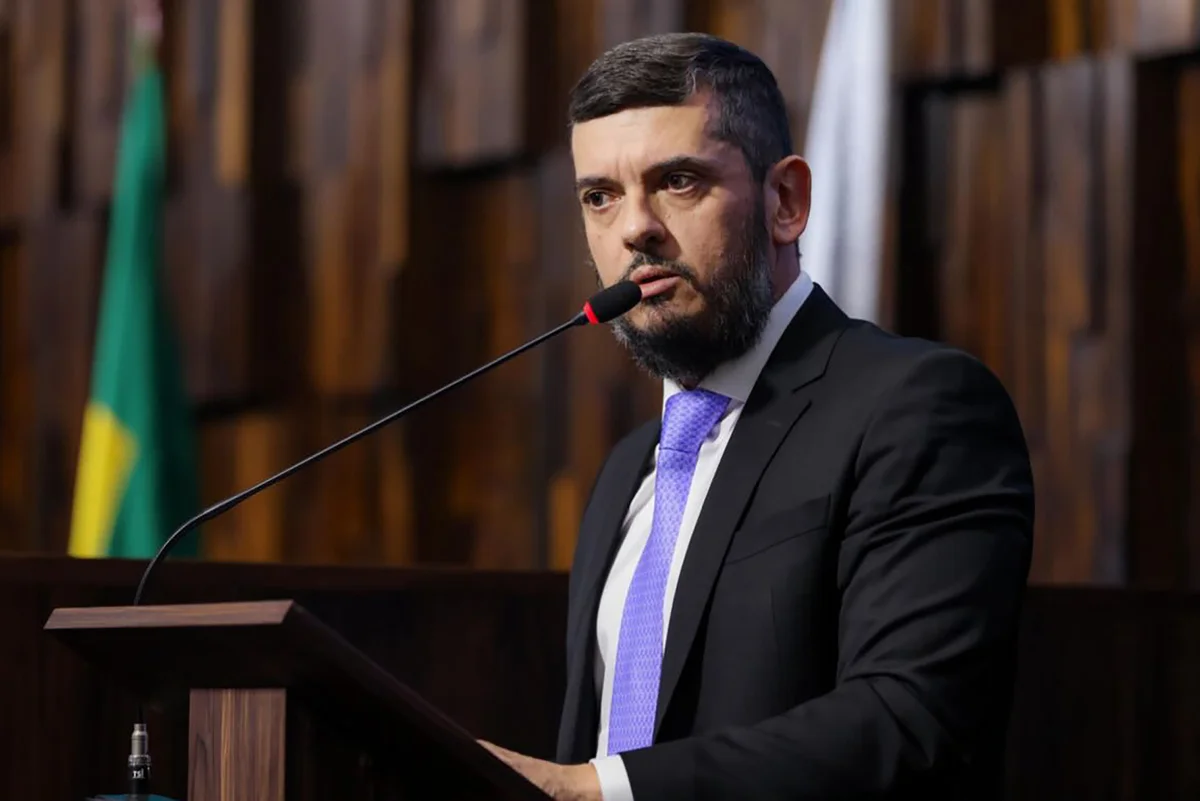 Ex-presidente da Alerj, Rodrigo Bacellar é transferido para a Penitenciária Federal de Brasília

