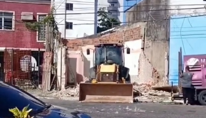 Paysandu inicia ampliação da Curuzu com demolição de imóvel ao lado do estádio

