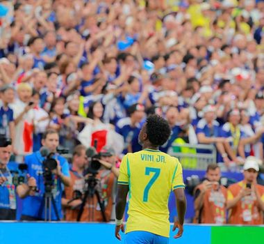 Imagem - Jornal espanhol critica Vinícius Júnior após eliminação do Brasil na Copa do Mundo