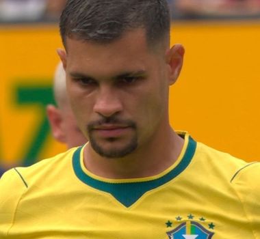 Imagem - ‘Assumo a minha responsabilidade’, declara Bruno Guimarães após queda do Brasil na Copa