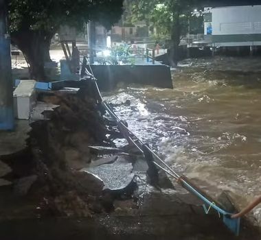 Imagem - Temporal destroi parte da Orla de Terra Santa, no oeste do Pará