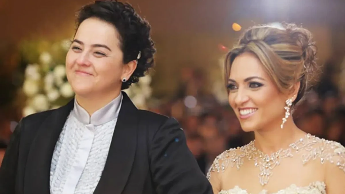 Rosania Rocha e sua esposa Lanna Holder