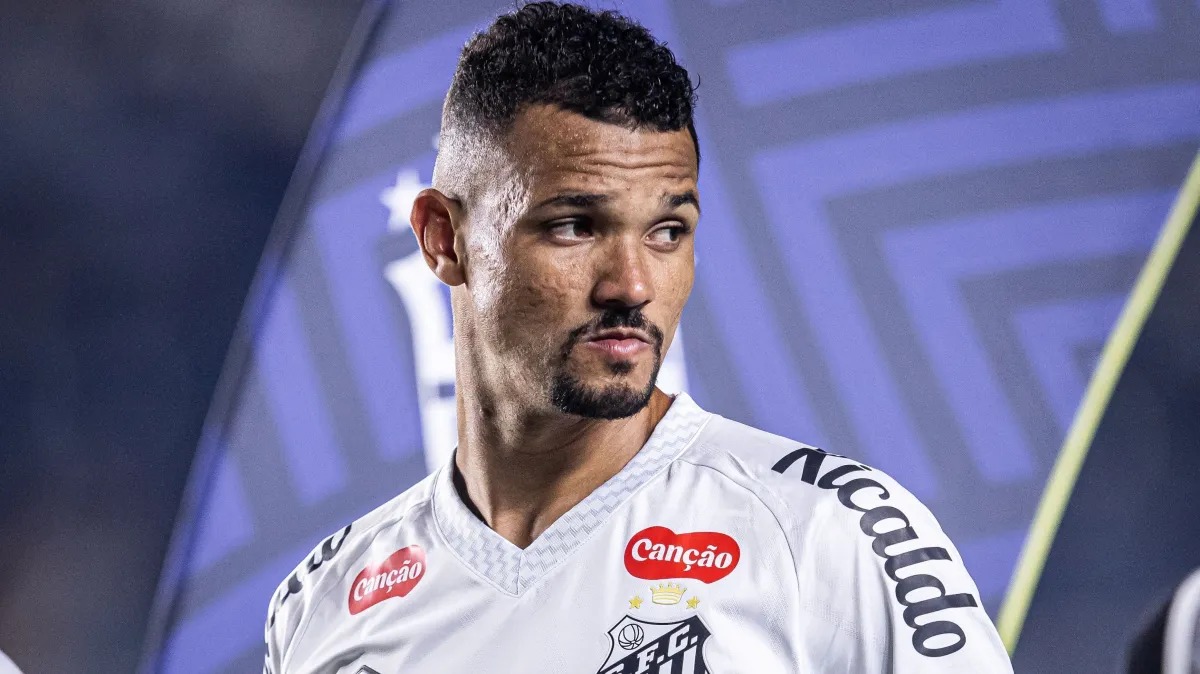 Imagem - Remo encaminha contratação de zagueiro do Santos para sequência da Série A