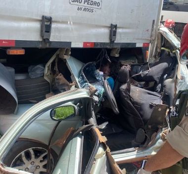 Imagem - Colisão entre duas carretas e carro deixa duas mulheres mortas e dois feridos graves na PA-150