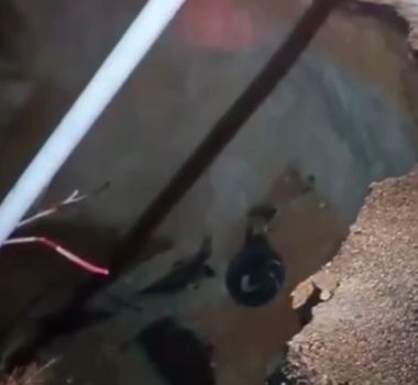 Imagem - Vídeo: cratera interdita parte da Avenida Independência, em Ananindeua, e preocupa motoristas