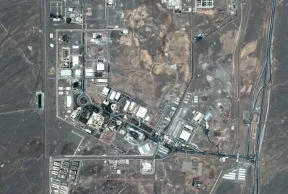 Ataque dos EUA raspa usina nuclear, diz autoridades do Irã