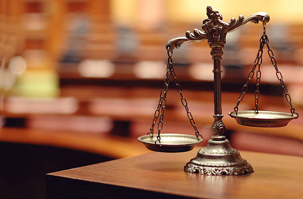 Balança símbolo da justiça e advocacia.