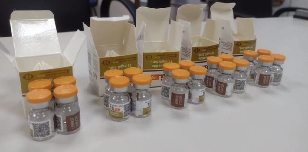 PF prende homem com 20 ampolas de medicamento para emagrecimento no Aeroporto do RJ 