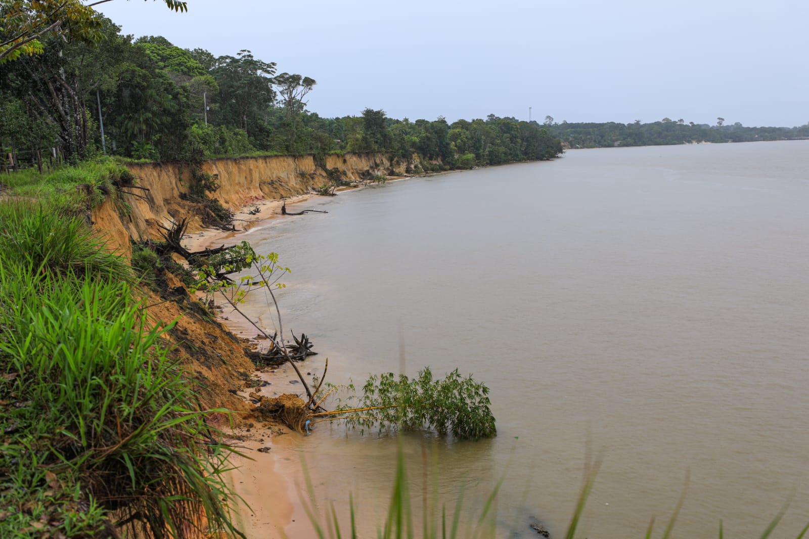 Praias de Belém alcançam 100% de aprovação para banho em monitoramento da Semma

